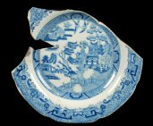 Plate with Blue Willow Pattern from 18BC139.